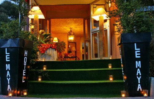 Hotel Maya Cavalaire-sur-Mer Esterno foto